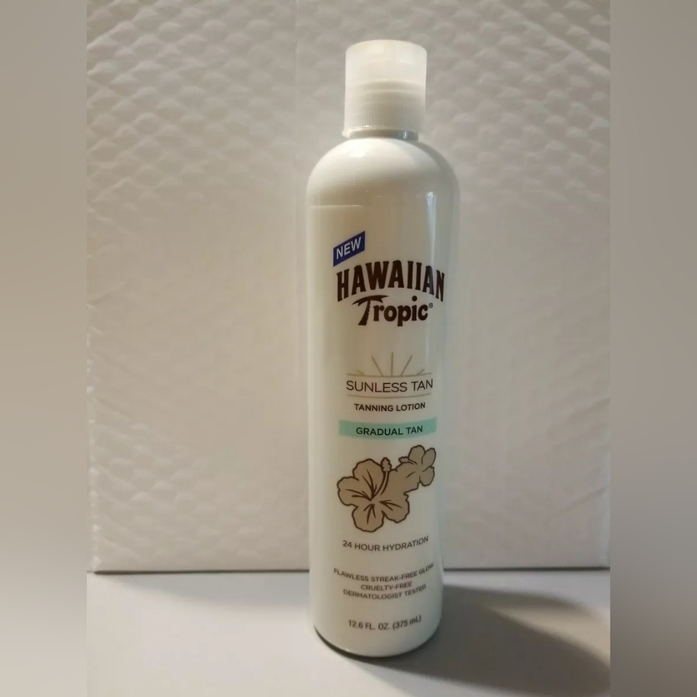 Hawaiian Tropic Sunless Tan Gradual Tanning Lotion - 12.6 fl oz (375 ml) New